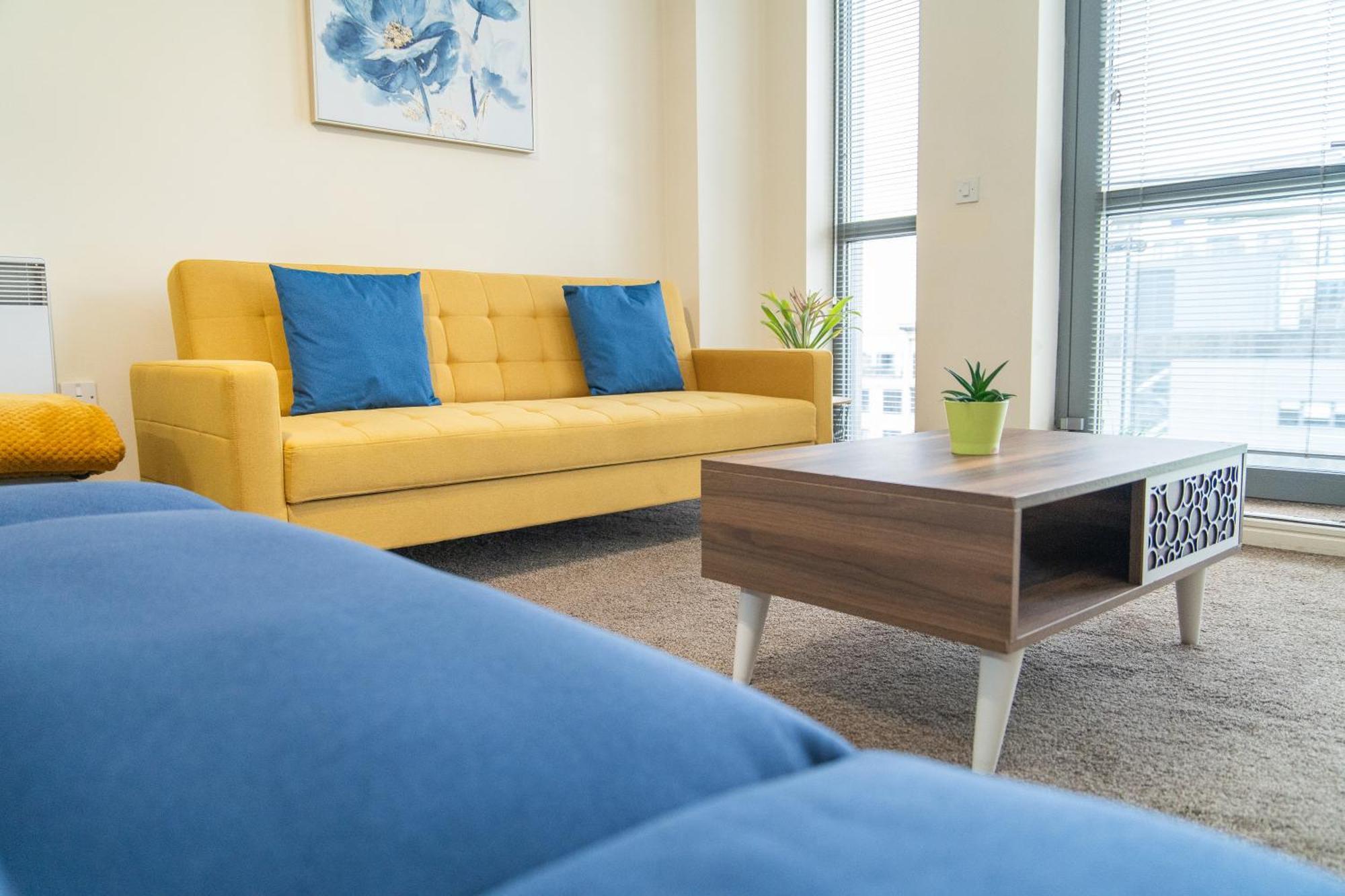 Stay In Our Stylish Flat! & Secure Building & Sleeps Up To 4 버밍엄 외부 사진